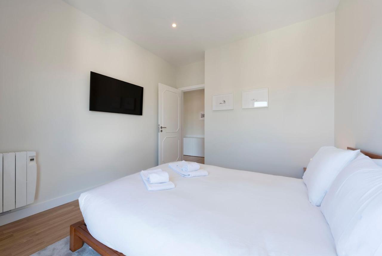 Lovelystay - Downtown Modern 2Br Flat With Free Parking Porto Eksteriør bilde