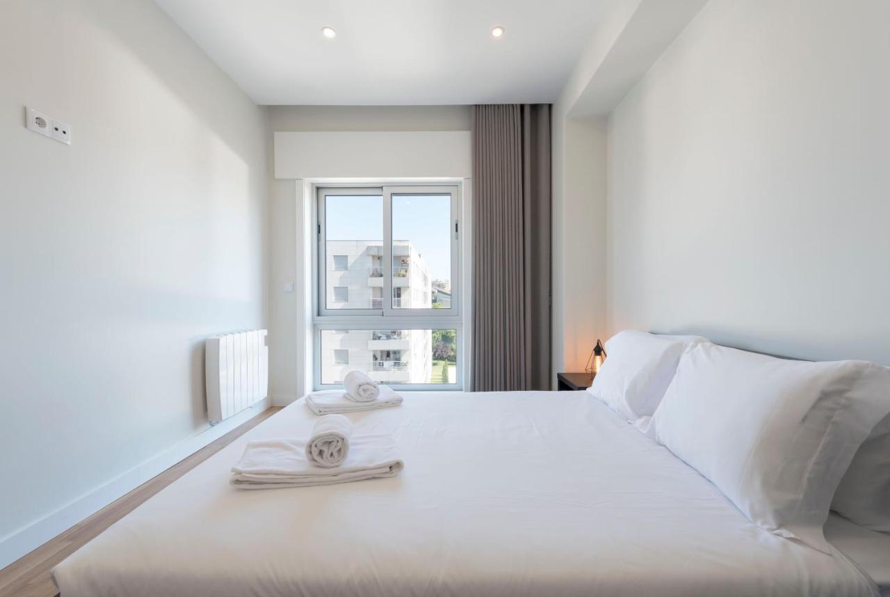 Lovelystay - Downtown Modern 2Br Flat With Free Parking Porto Eksteriør bilde